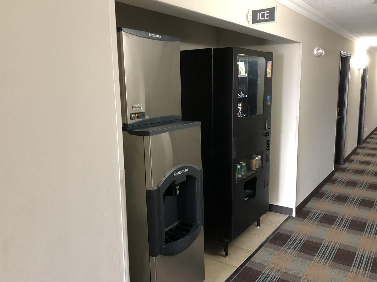 Countryside Inn & Suites Omaha East-Council Bluffs Ia Extérieur photo